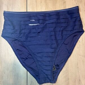 NWT La Blanca Indigo Fluid Lines High Wasted Bottoms W/ Mesh Detail
